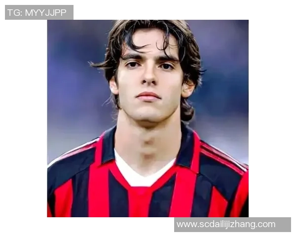 曾经的足球巨星如何在球场上书写辉煌历史并影响未来发展